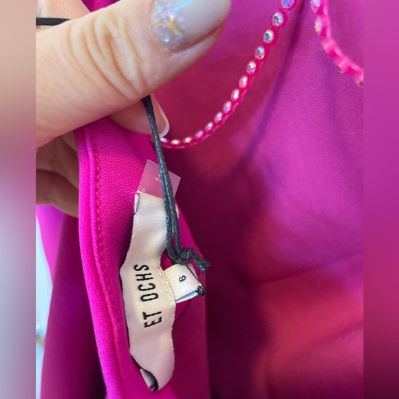 Et Ochs Ella Crystal Strappy Open-Back Mini Dress
$1,195 US 6 NEW ! - Picture 7 of 12